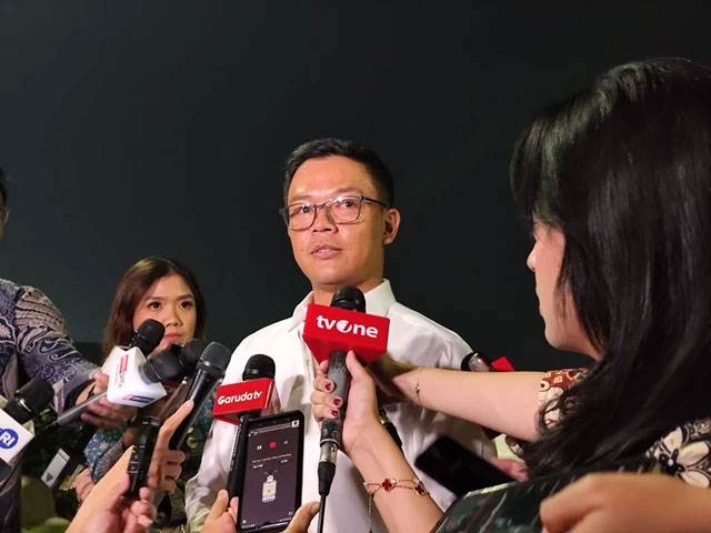 Menteri Luar Negeri (Menlu) Sugiono menjawab pertanyaan wartawan di Base Ops Bandara Halim Perdanakusuma, Jakarta pada Jumat (19/9/2025). Foto: Luthfi Humam/kumparan